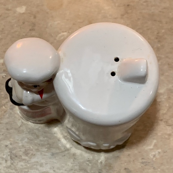 Vintage Campbells Soup Ceramic Salt & Pepper - Picture 4 of 8